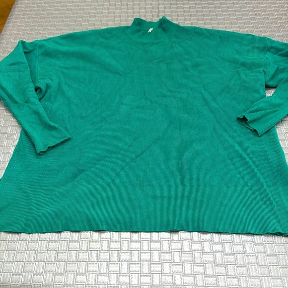 DREAMERS BY DEBUT green mock neck sweater size medium - Picture 1 of 6